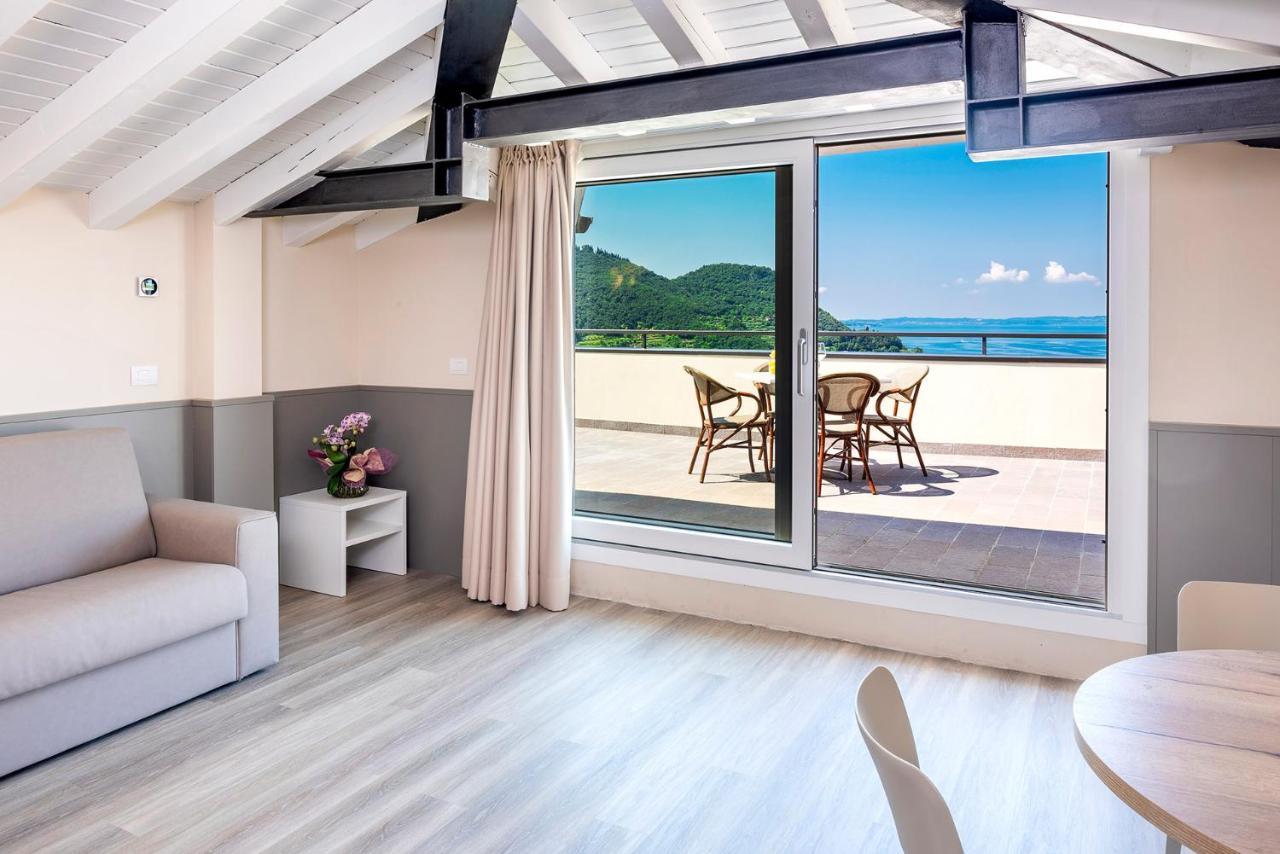 Residenza Panorama Aparthotel Costermano Exteriör bild